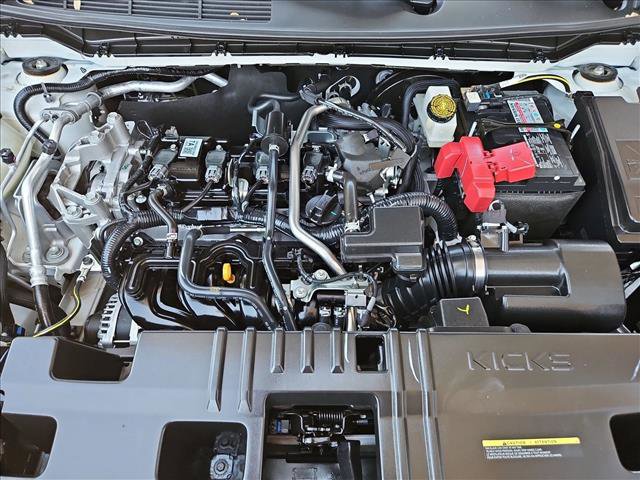 Certified 2025 Nissan Kicks SR FWD image 28