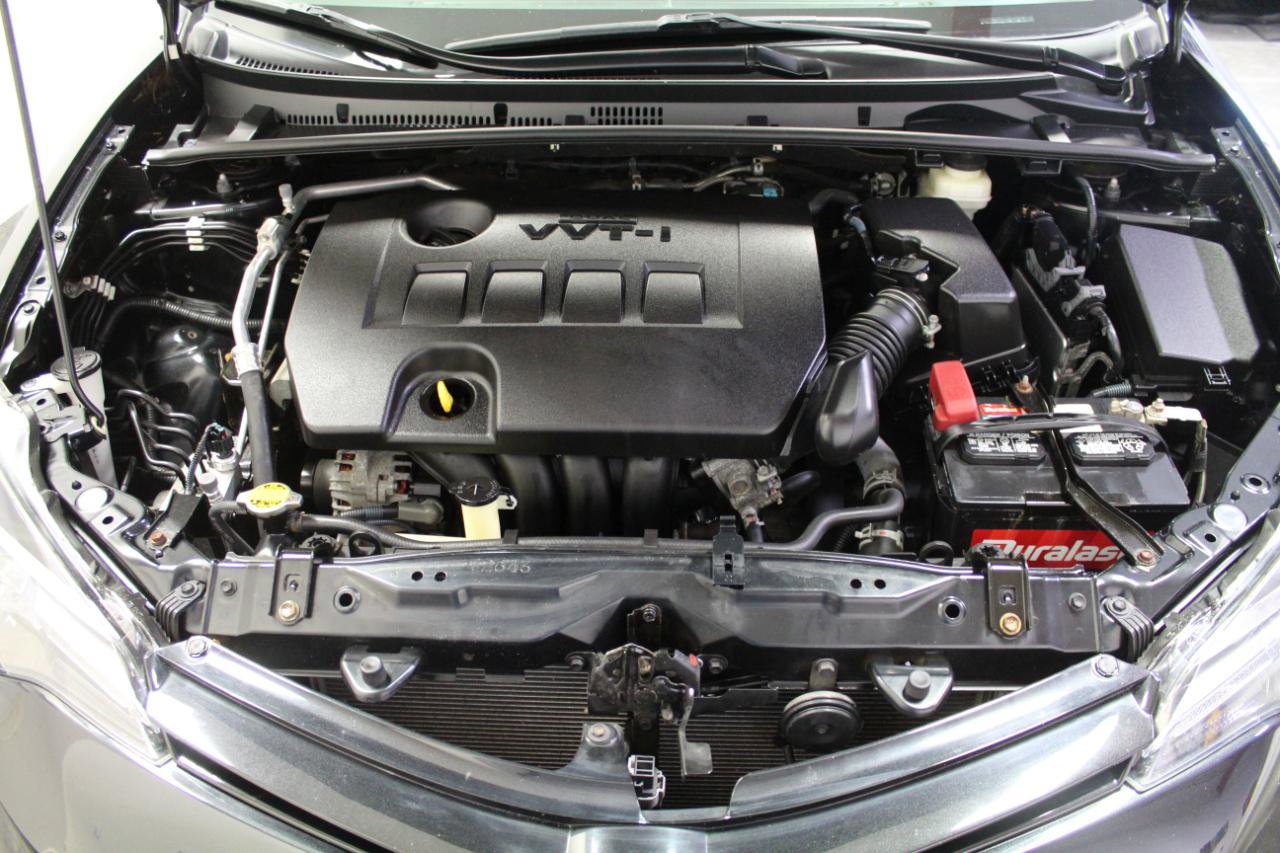 Used 2017 Toyota Corolla LE image 30