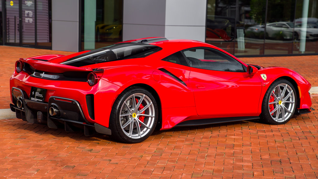 Used 2020 Ferrari 488 Pista Coupe RWD image 7