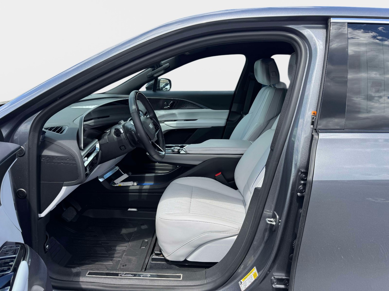 Certified 2023 Cadillac Lyriq 2WD image 22