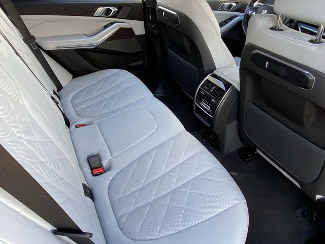 Certified 2025 BMW X5 xDrive50e w/ Premium Package image 16
