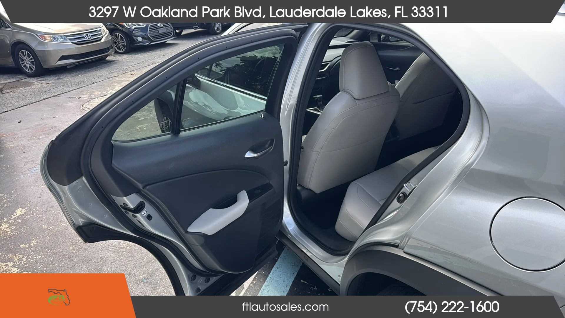 Used 2019 Lexus UX 200 w/ Premium Package FWD image 26