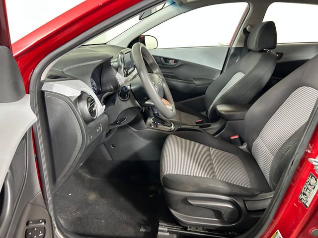 Used 2021 Hyundai Kona SE w/ Cargo Package FWD image 12