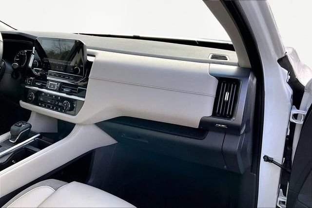 Used 2023 Nissan Pathfinder SL image 19