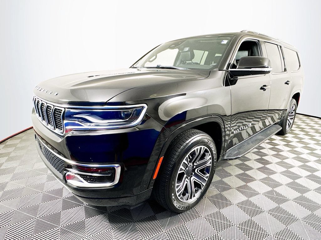 Used 2024 Jeep Wagoneer L Series II RWD image 3
