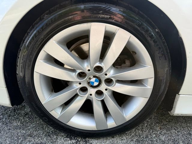 Used 2006 BMW 325i Sedan RWD image 9