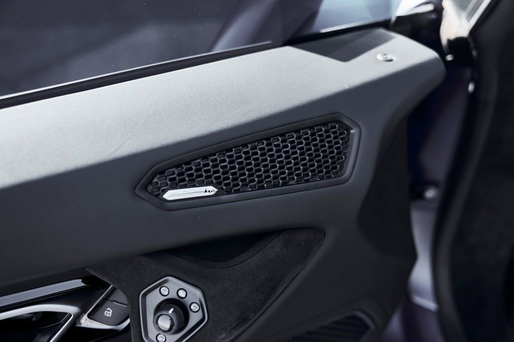 Used 2023 Lamborghini Huracan Tecnica image 38