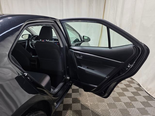 Used 2019 Toyota Corolla LE image 31