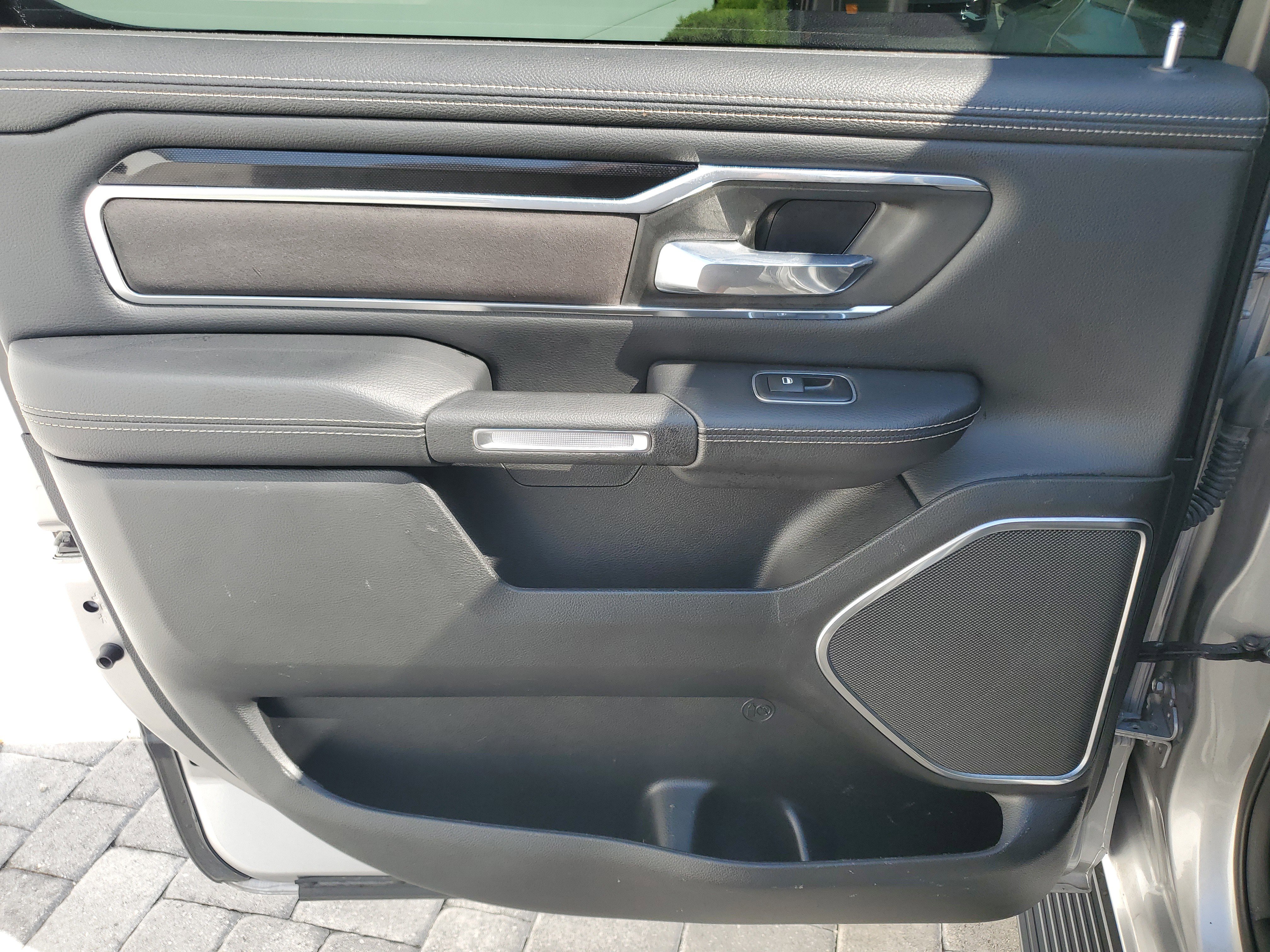 Used 2022 RAM 1500 Laramie RWD image 10