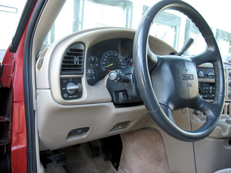 Used 1999 GMC Safari AWD image 20