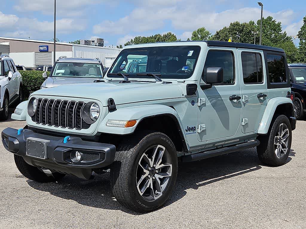Used 2024 Jeep Wrangler Unlimited AWD/4WD video 1