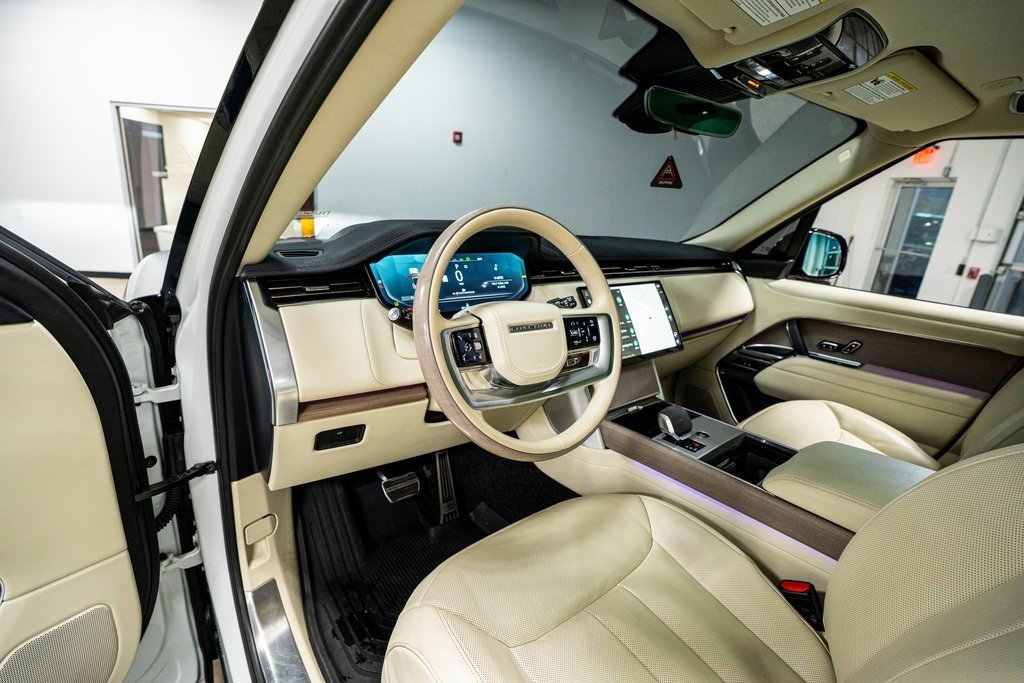 Used 2024 Land Rover Range Rover SE image 33