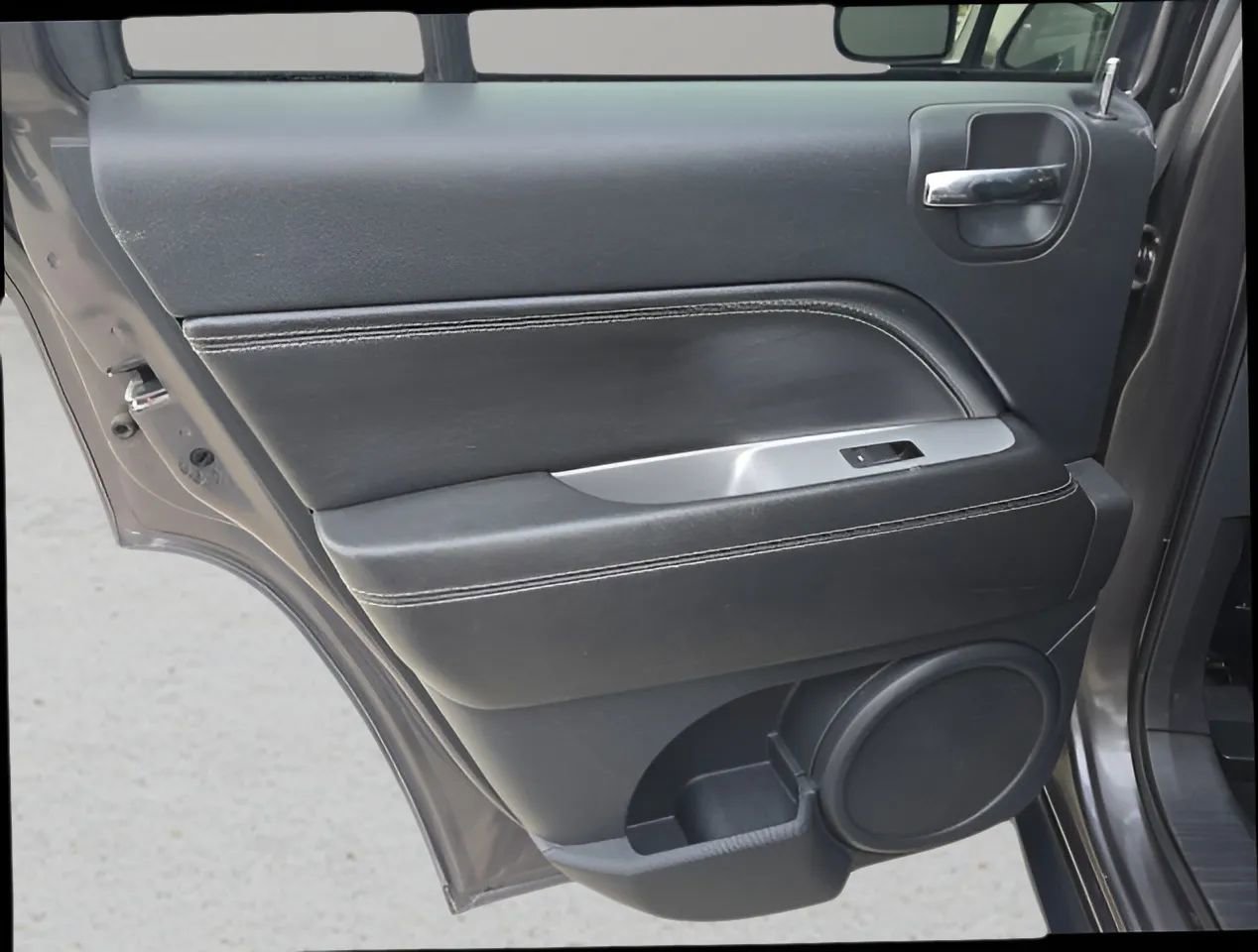Used 2017 Jeep Compass High Altitude image 12