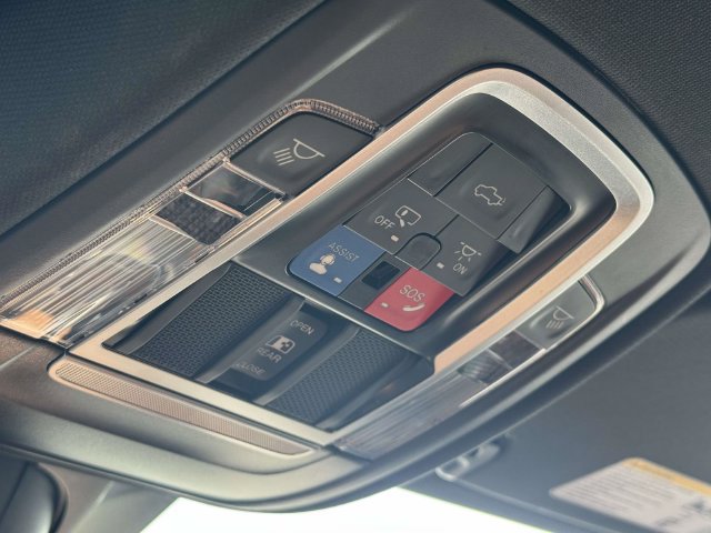 Used 2023 RAM 1500 Limited AWD/4WD image 13
