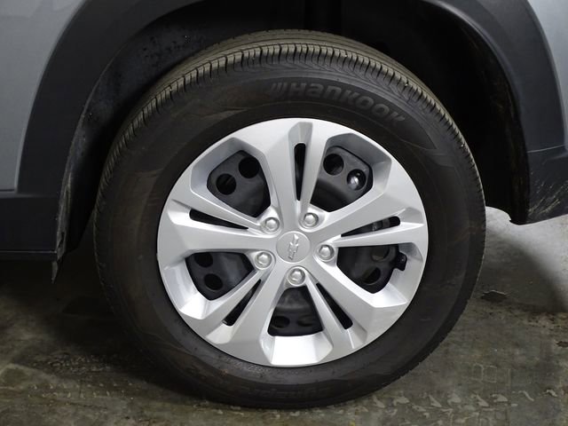 Used 2024 Chevrolet Trax LS image 39