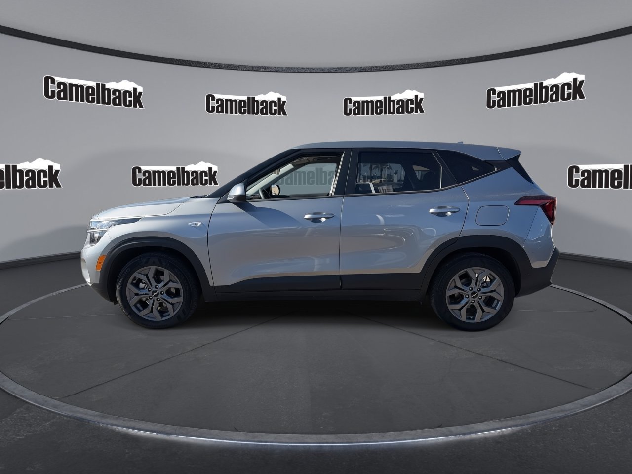 Certified 2026 Kia Seltos LX FWD image 4