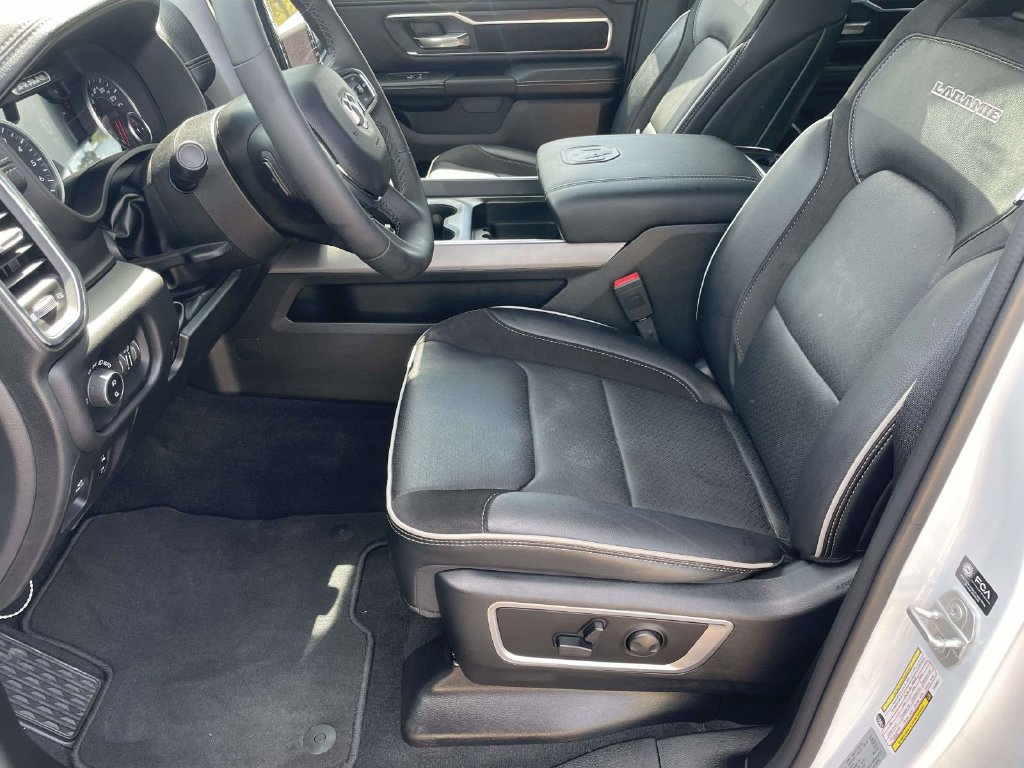 Used 2026 RAM 1500 Laramie AWD/4WD image 15