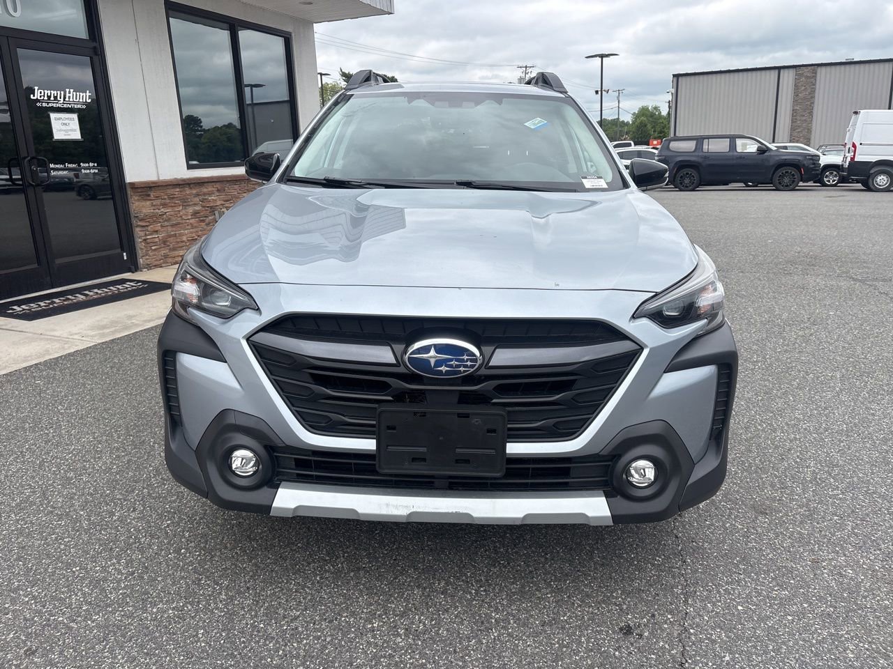Used 2024 Subaru Outback Limited AWD/4WD image 10