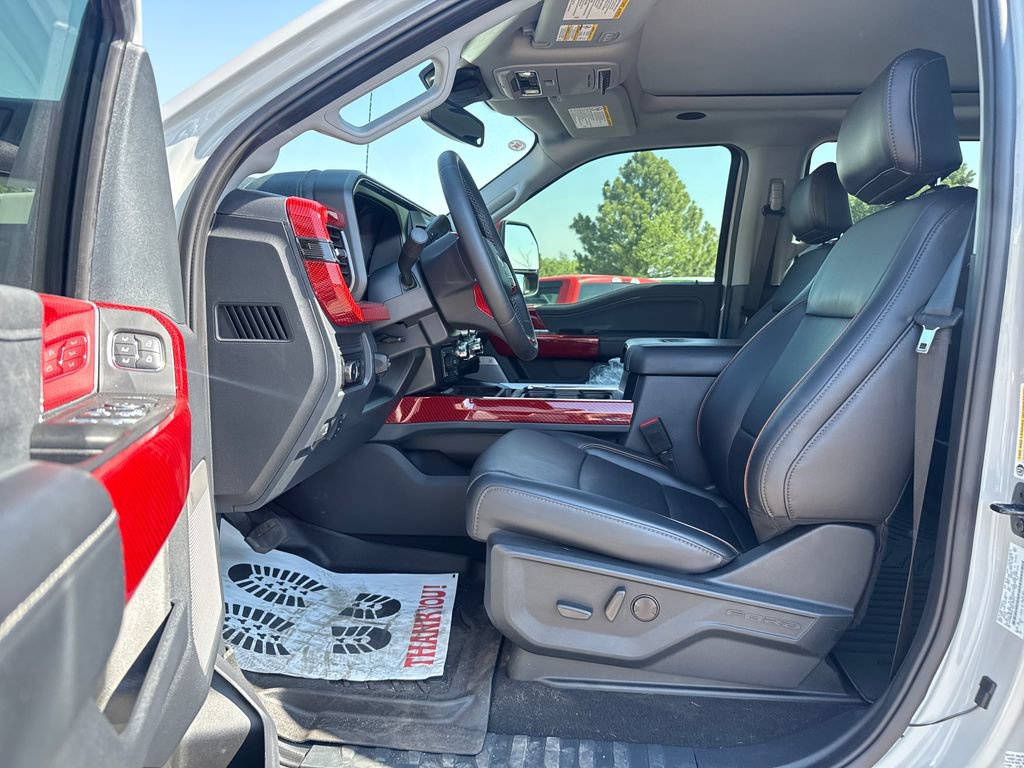 Used 2025 Ford F250 Lariat w/ Lariat Ultimate Package AWD/4WD image 12