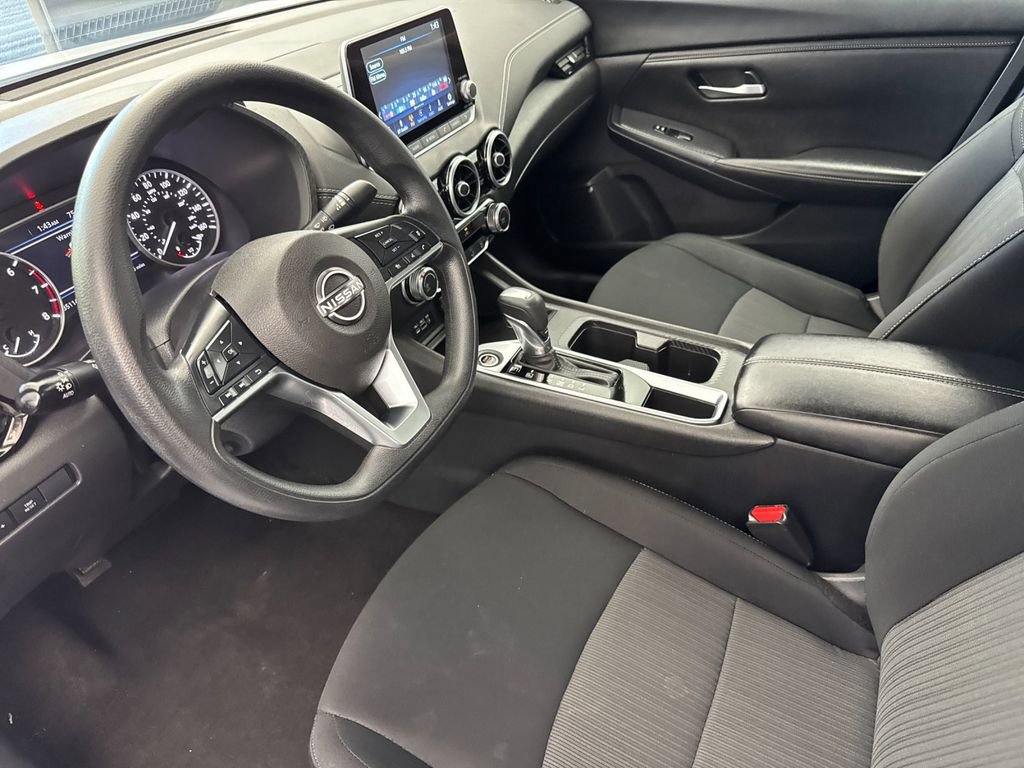 Used 2024 Nissan Sentra SV FWD image 9