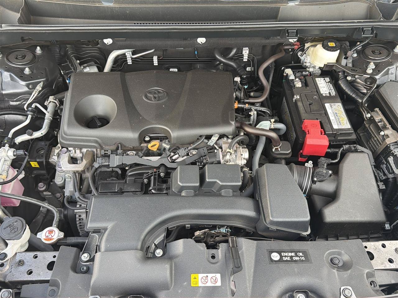 Used 2025 Toyota RAV4 XLE FWD image 28