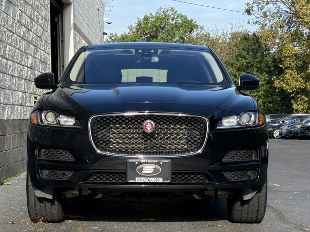 Used 2017 Jaguar F-PACE Premium AWD/4WD image 11