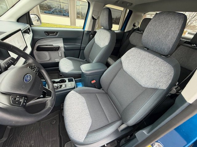 Certified 2025 Ford Maverick XLT w/ XLT Luxury Package image 10