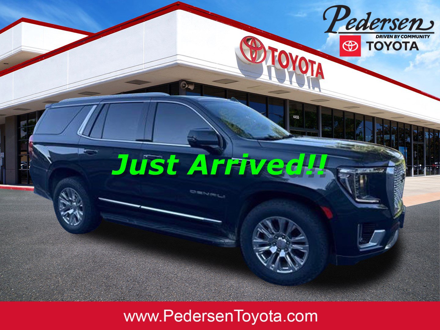 Used 2022 GMC Yukon Denali AWD/4WD image 1