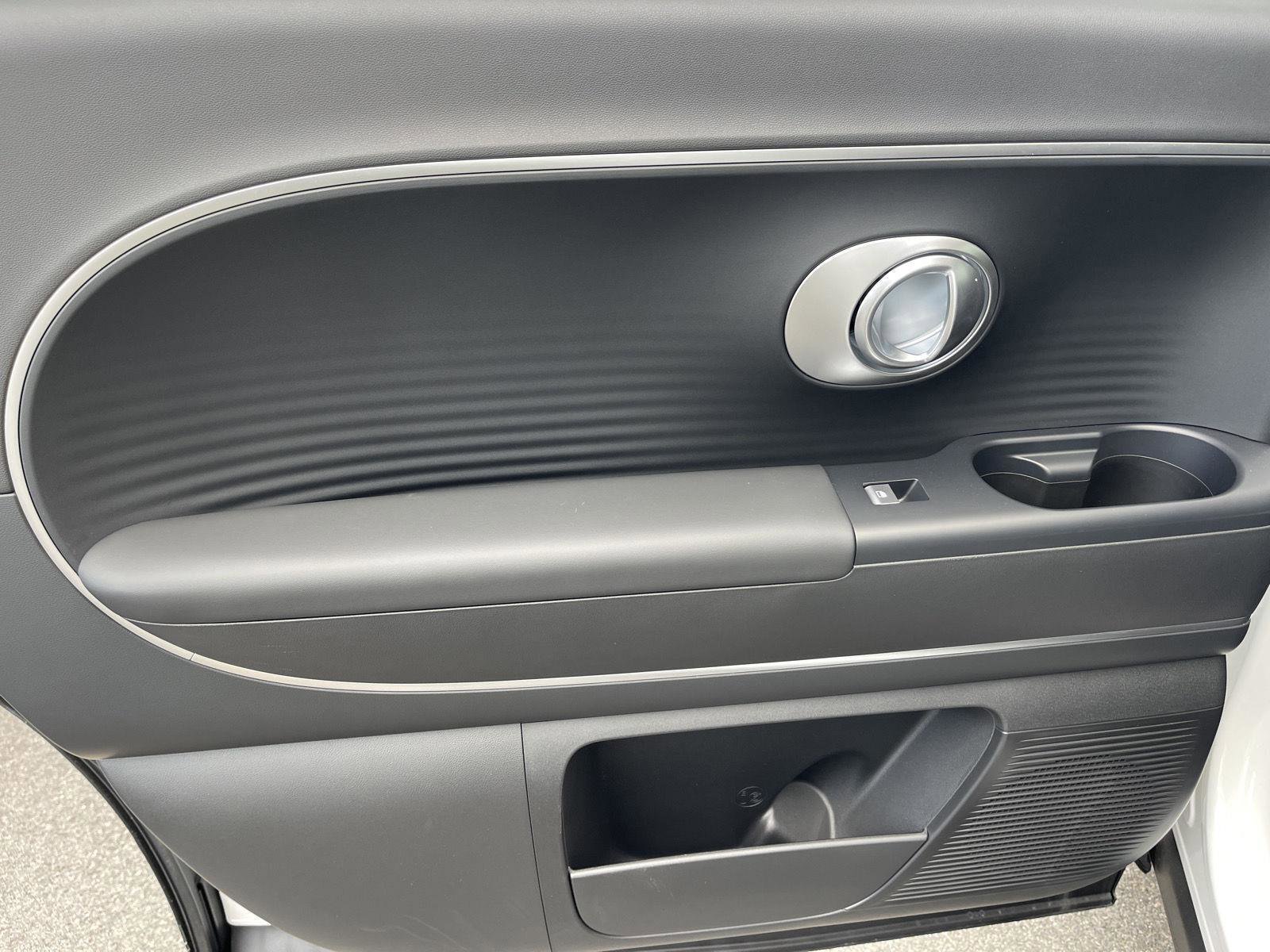 New 2026 Hyundai Ioniq 9 SE image 31