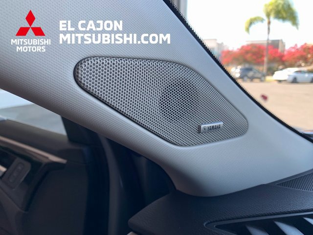 New 2025 Mitsubishi Outlander SEL image 17