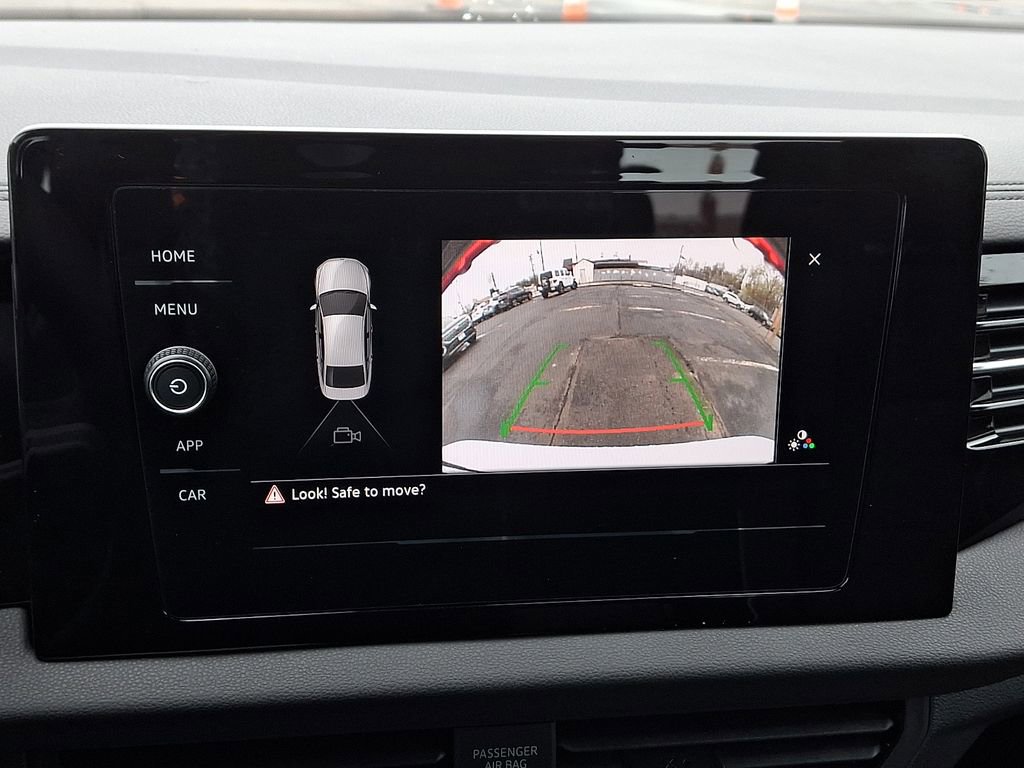 Certified 2025 Volkswagen Jetta Sport image 17