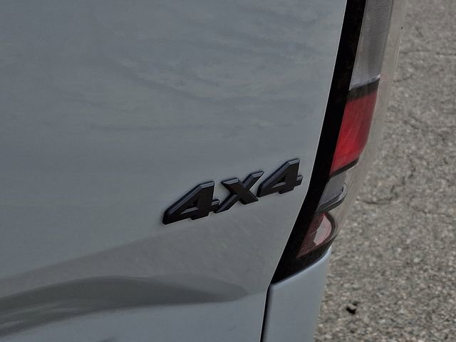 Certified 2024 Nissan Frontier S image 31