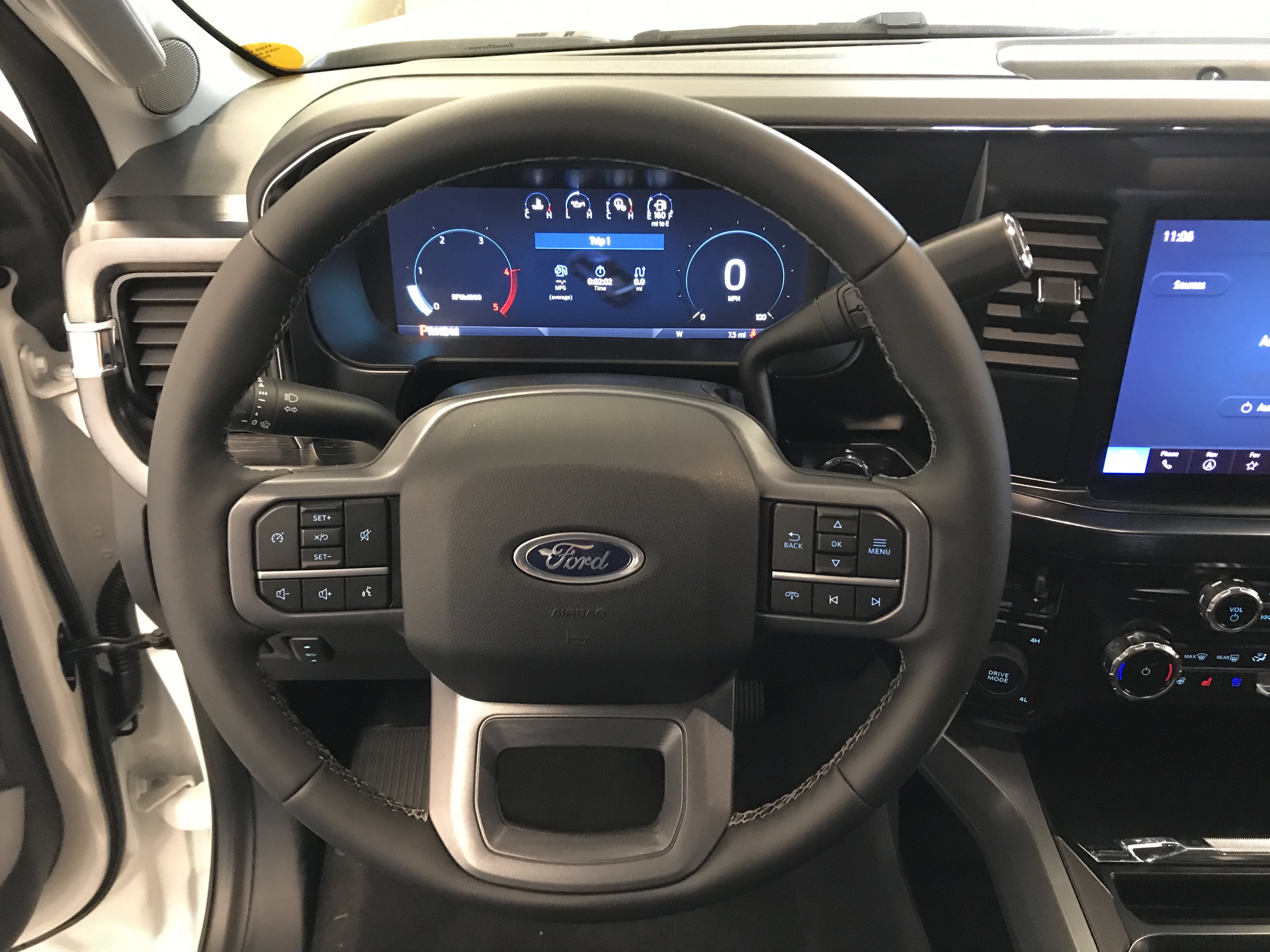 New 2026 Ford F250 Lariat w/ Black Appearance Package AWD/4WD image 19