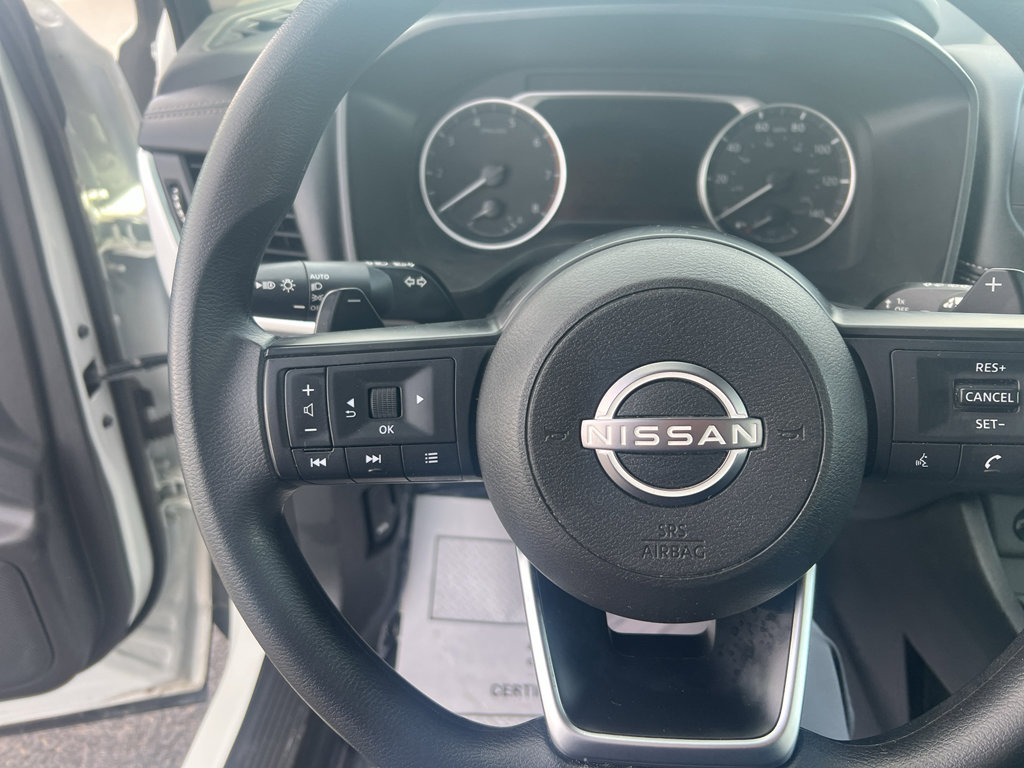 Used 2024 Nissan Rogue S AWD/4WD image 12