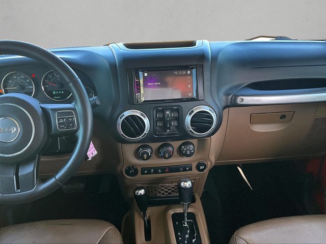 Used 2014 Jeep Wrangler Unlimited Sahara AWD/4WD image 8