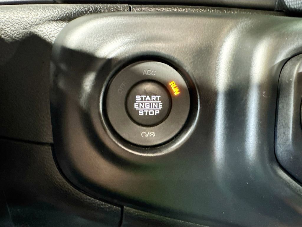 Used 2023 Jeep Wrangler Unlimited w/ Cold Weather Group AWD/4WD image 20
