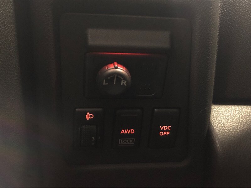 Used 2009 Nissan Rogue SL w/ Premium Pkg AWD/4WD image 25