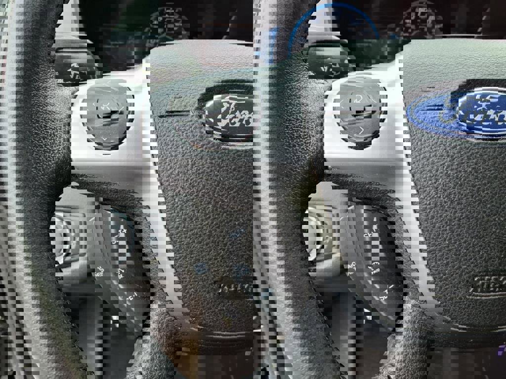 Used 2017 Ford C-MAX Energi SE image 27