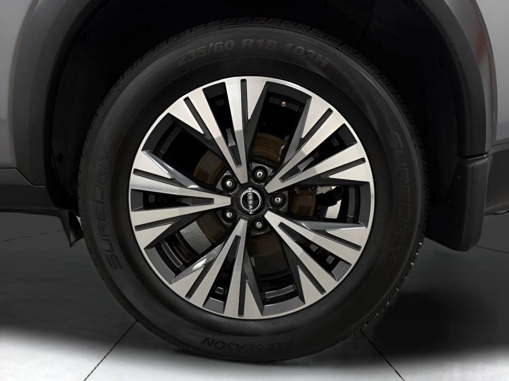 Used 2023 Nissan Rogue SV image 30