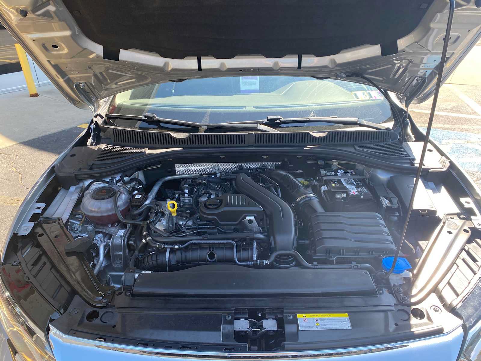 Used 2023 Volkswagen Jetta SE FWD image 6