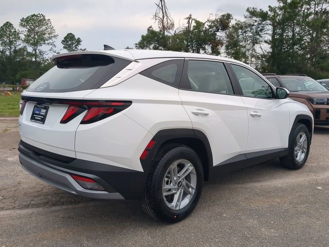 New 2025 Hyundai Tucson SE image 5
