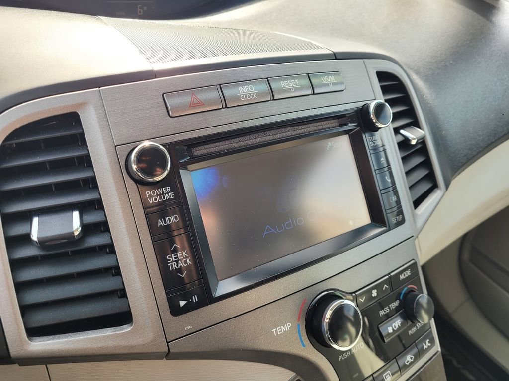 Used 2013 Toyota Venza LE image 12