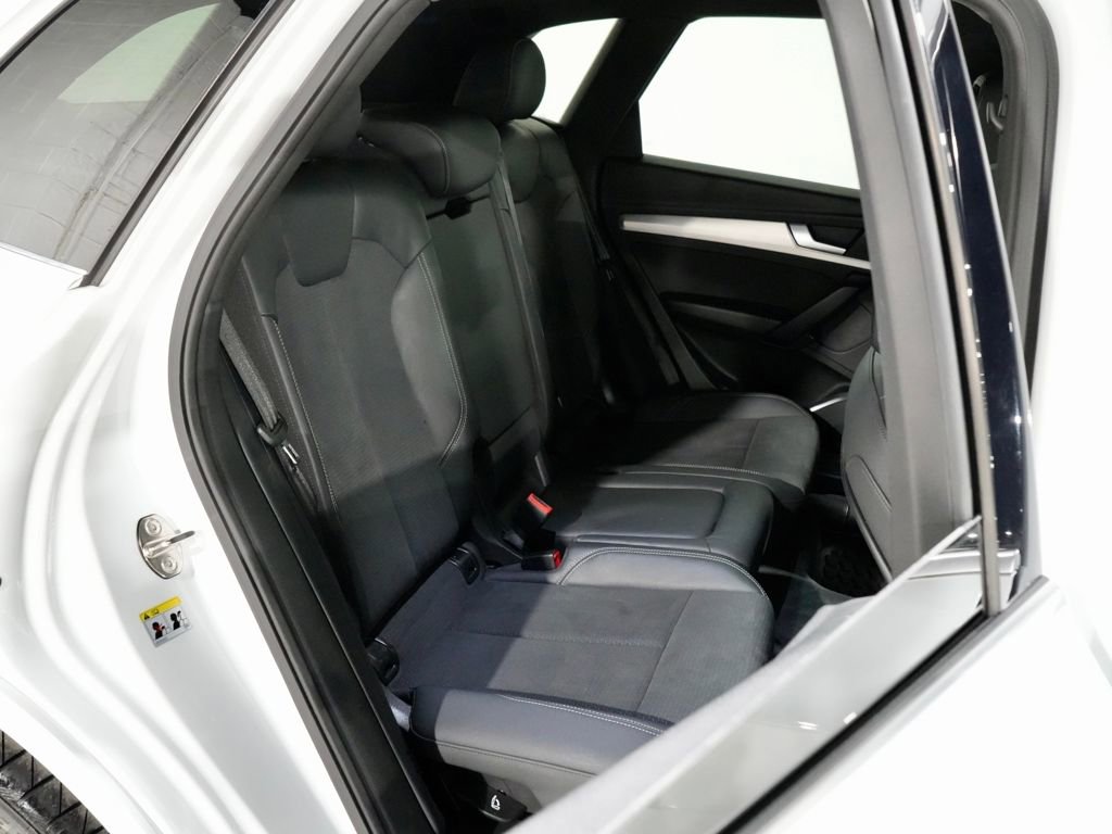 Used 2021 Audi SQ5 Premium w/ Convenience Package image 31