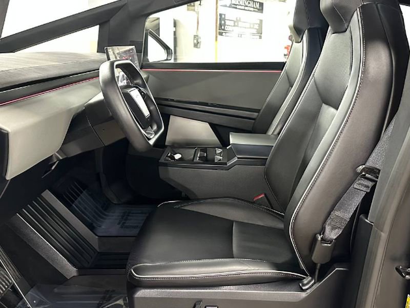 Used 2024 Tesla Cybertruck Cyberbeast image 20