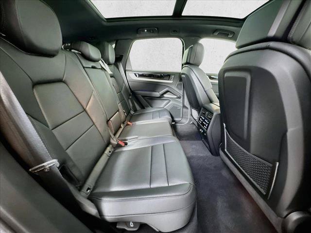 New 2026 Porsche Cayenne AWD/4WD image 22