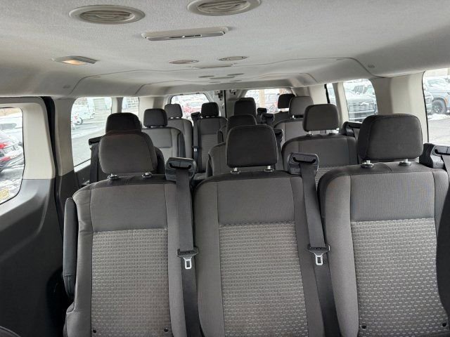Used 2021 Ford Transit 350 XLT image 9