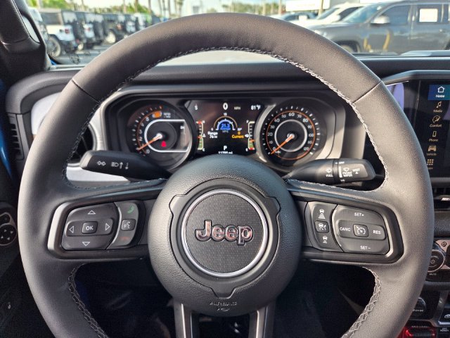 Certified 2025 Jeep Wrangler Sport AWD/4WD image 27
