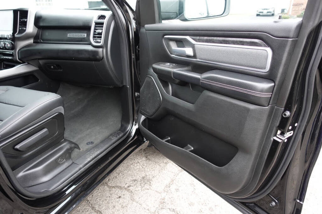 Used 2022 RAM 1500 Big Horn AWD/4WD image 32