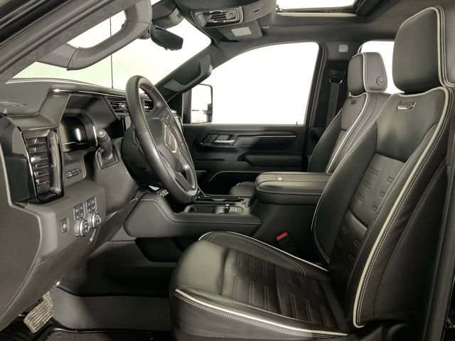 Used 2025 GMC Sierra 2500 AT4X image 29