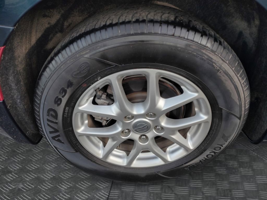 Used 2023 Chrysler Pacifica Touring-L image 22